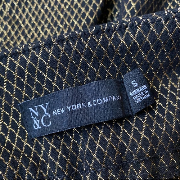 NY & Company Chic Black and Gold Metallic Patterned Leggings Size Small - Picture 7 of 8